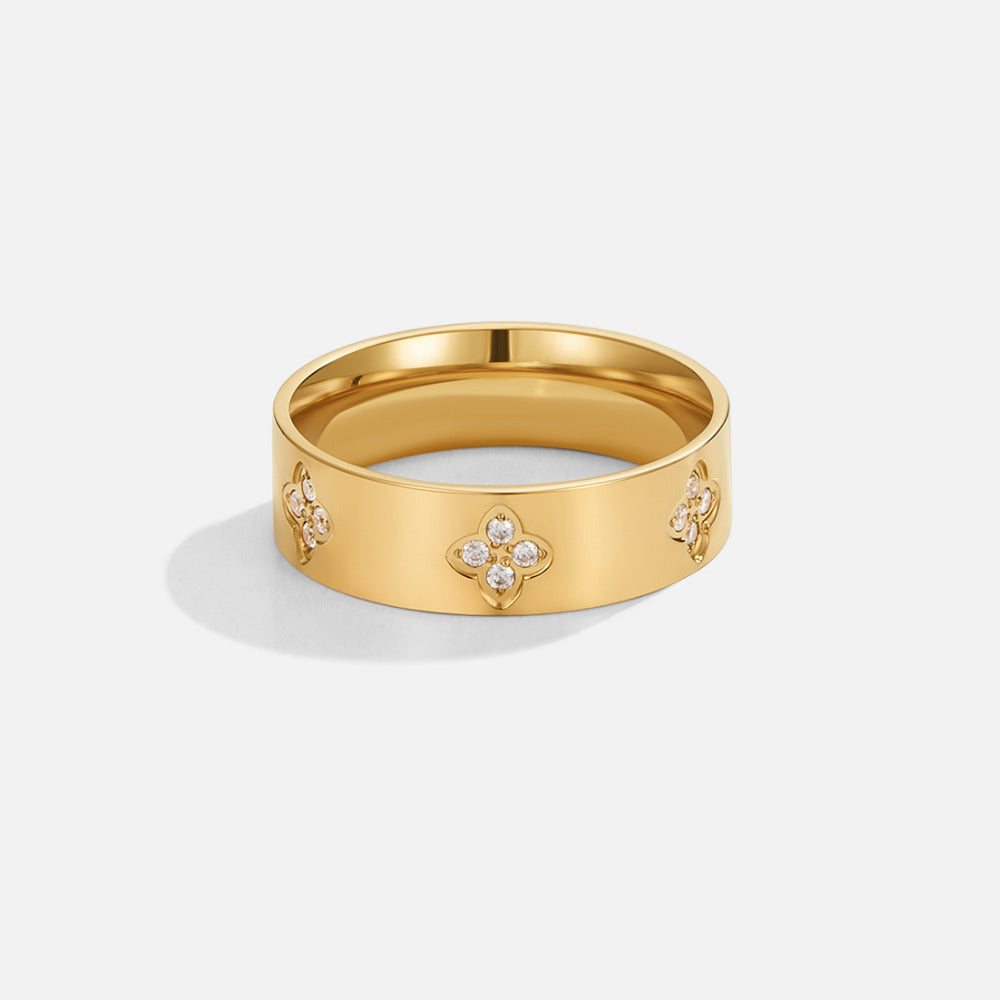 Gold Crystal Clover Band Ring