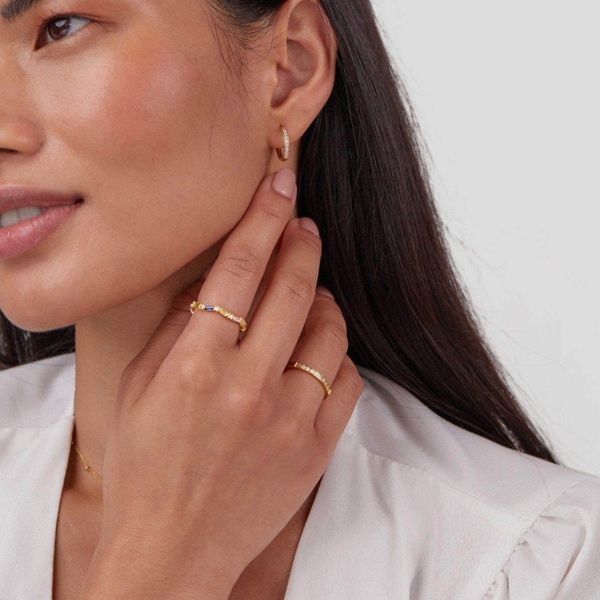 Timeless Beauty 18K Crystal Ring - Beautiful Earth Boutique