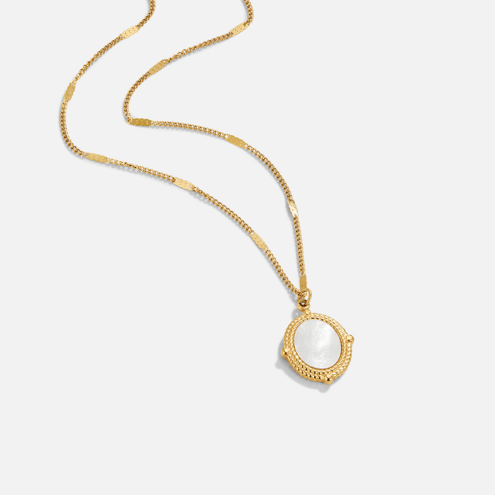 Bela Pearl Shell Pendant Necklace