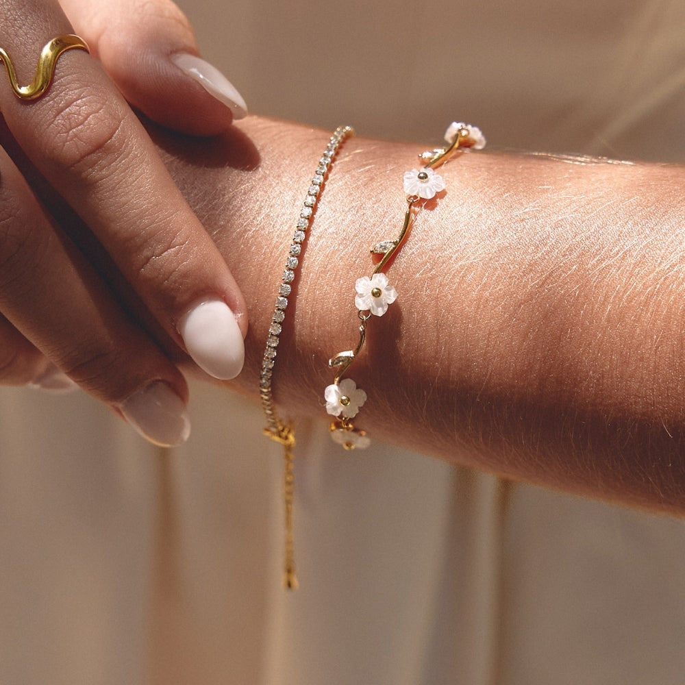 Golden White Pearl Blossom Bracelet