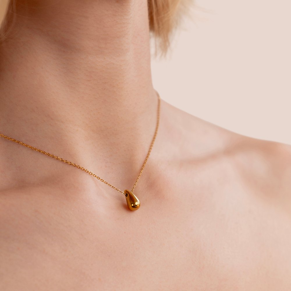 Amara Golden Teardrop Necklace - Beautiful Earth Boutique