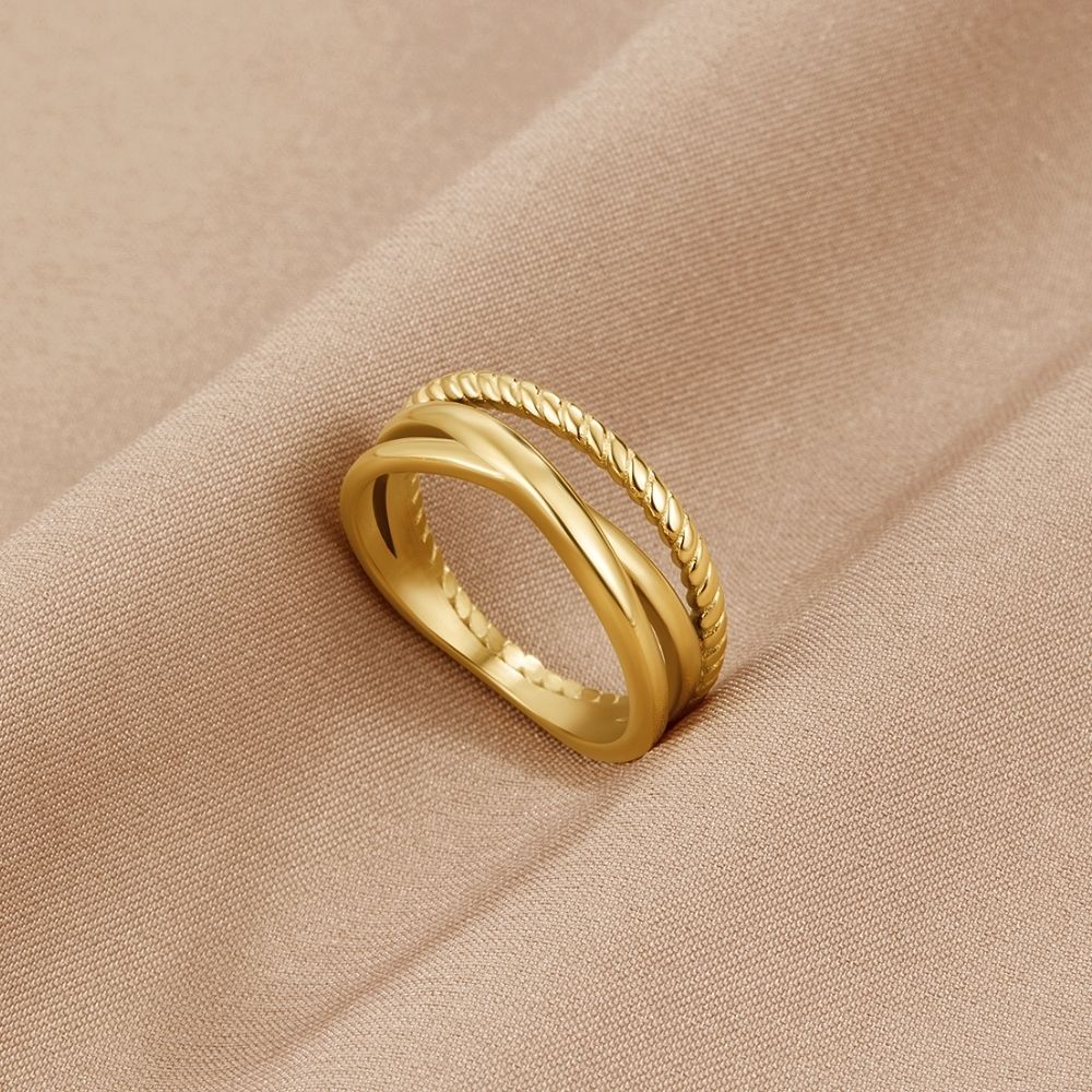 Ara Twisted Crossed Ring - Beautiful Earth Boutique