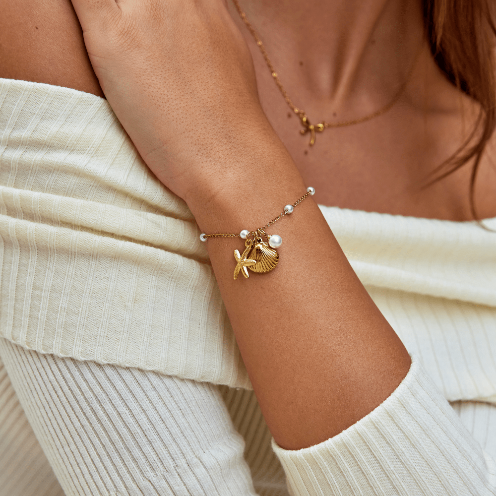 Aria Shell Charm Bracelet - Beautiful Earth Boutique