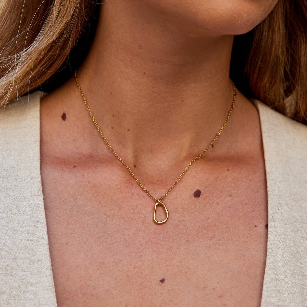 Erin Gold Pendant Necklace - Beautiful Earth Boutique