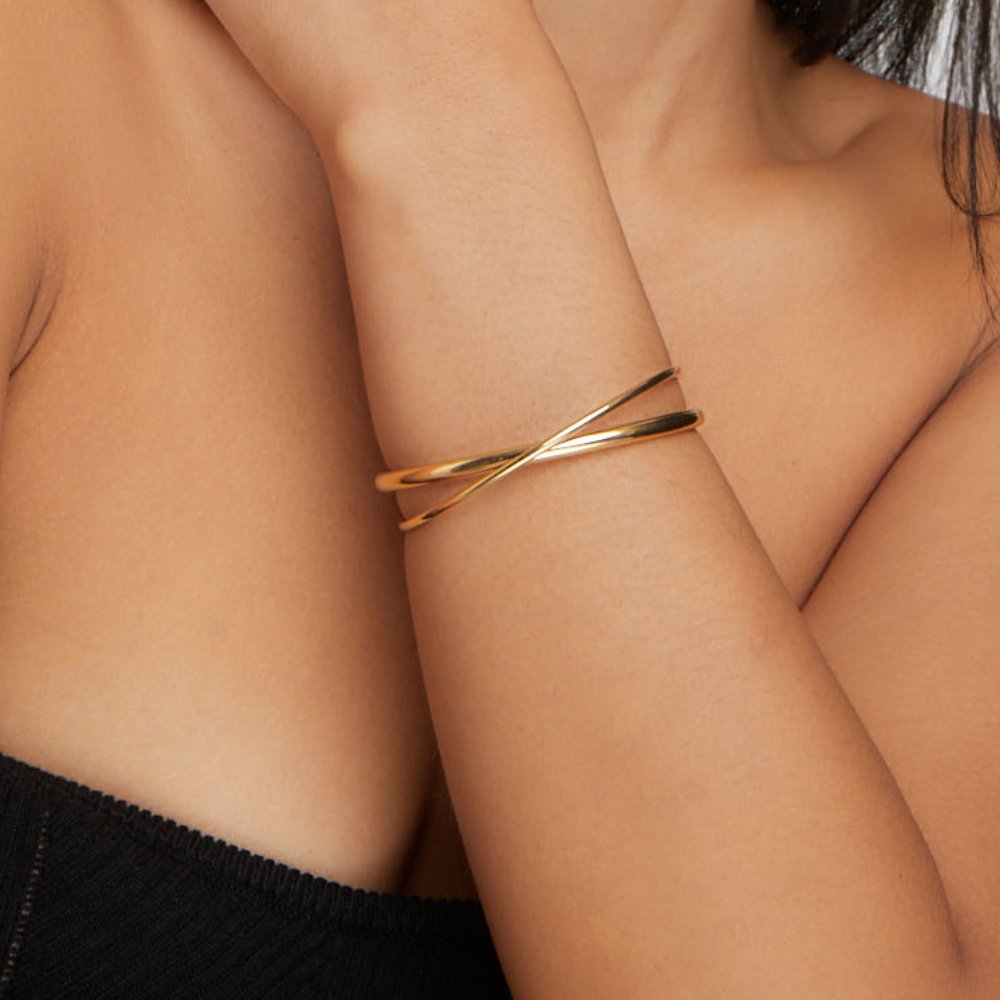 Eva Gold Twist Bracelet - Beautiful Earth Boutique