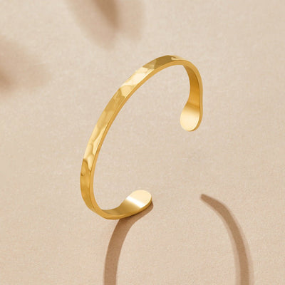 Gold Alexa Bangle - Beautiful Earth Boutique