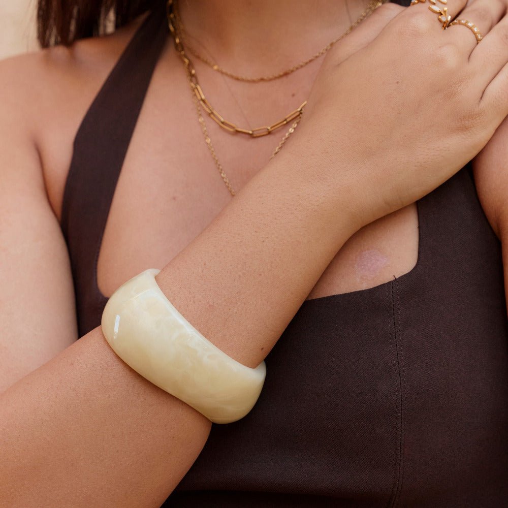 Ivory Swirl Bangle - Beautiful Earth Boutique