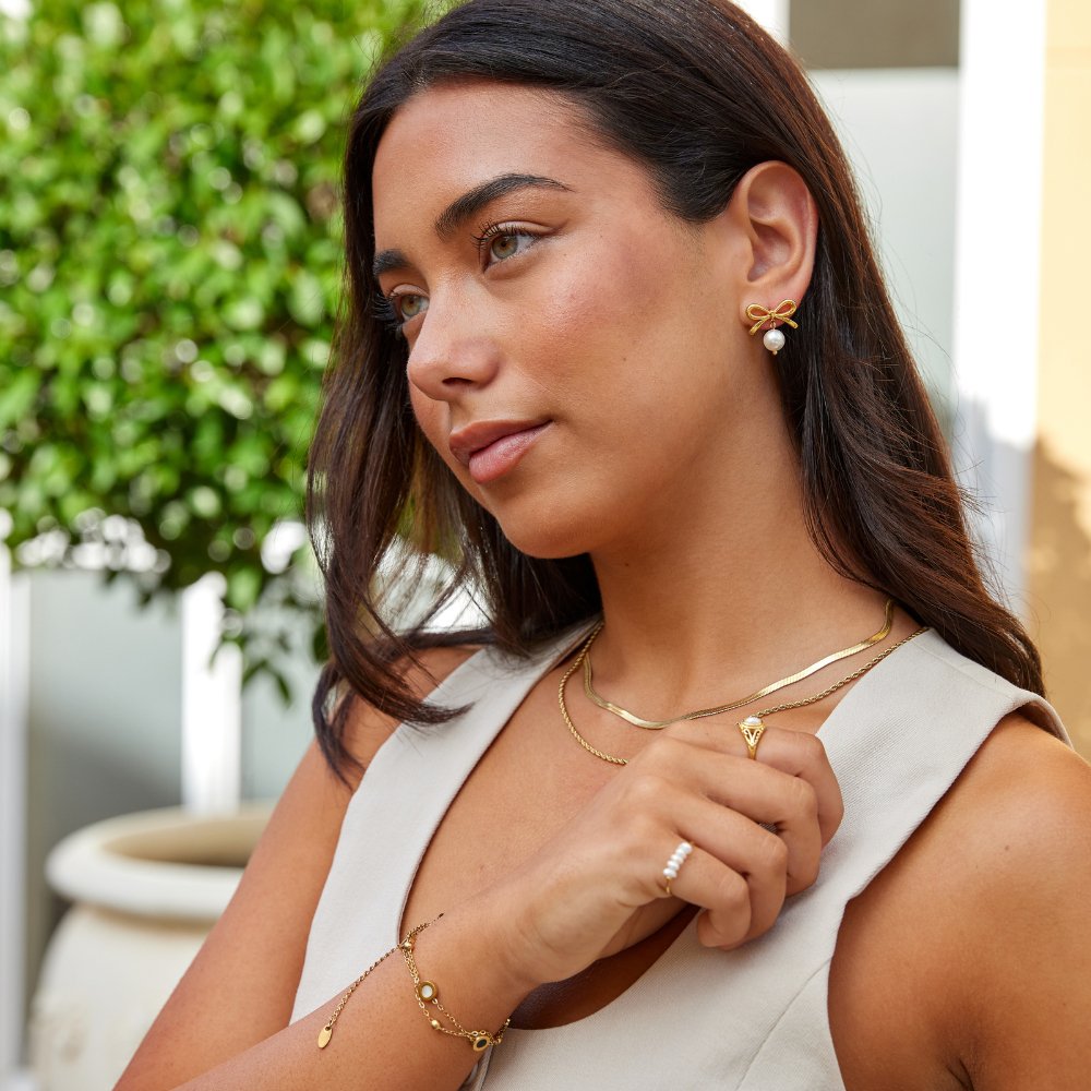 Laila Bow Pearl Earrings - Beautiful Earth Boutique
