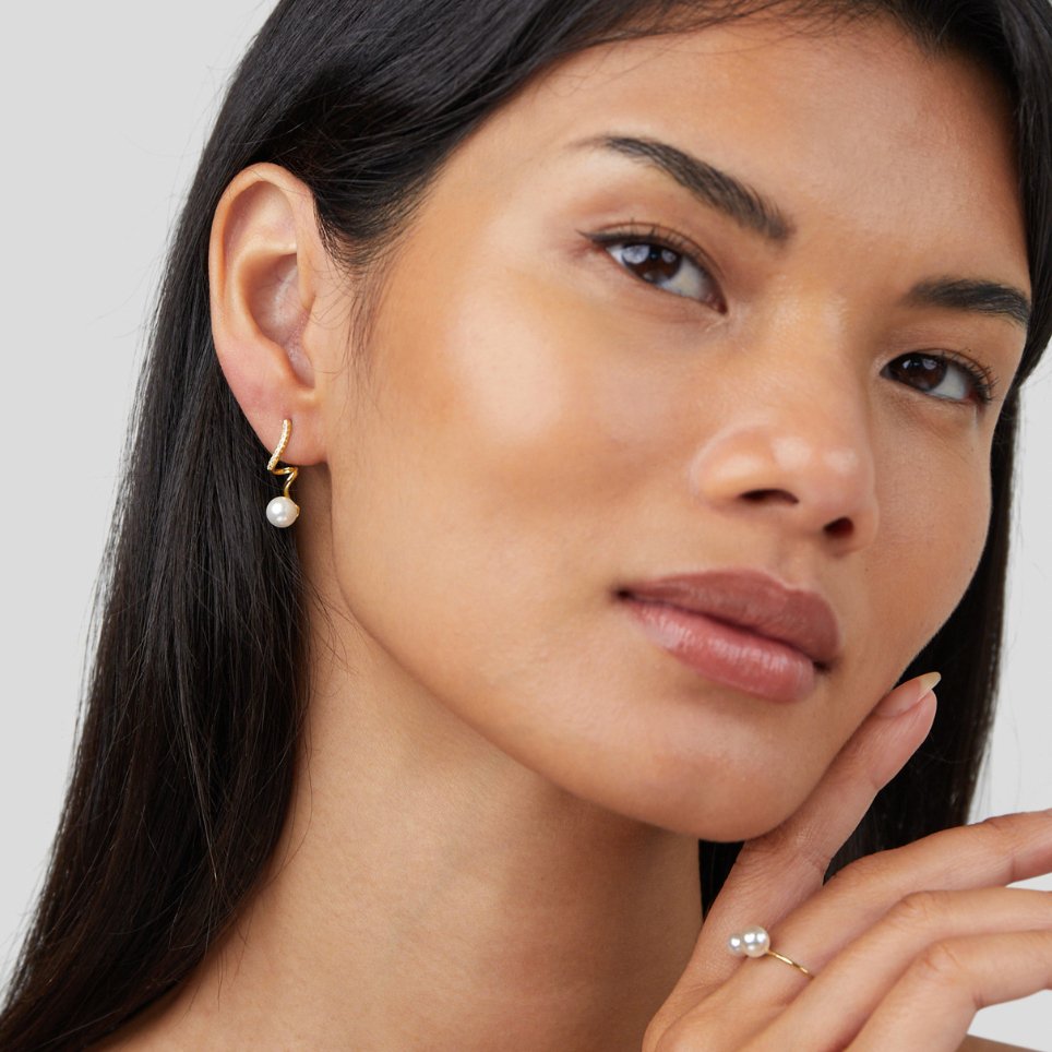 Tamara Pearl Wave Earrings - Beautiful Earth Boutique