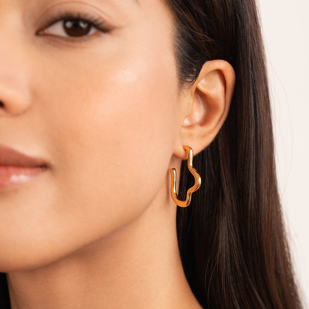 Tara Wave Hoop Earrings - Beautiful Earth Boutique